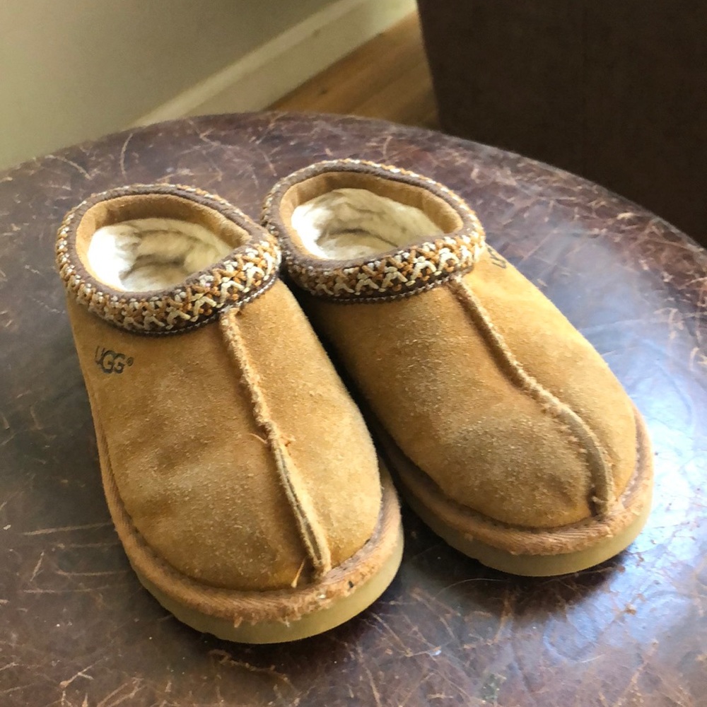 UGG Tasman slippers size 9 GUC lots of life left
